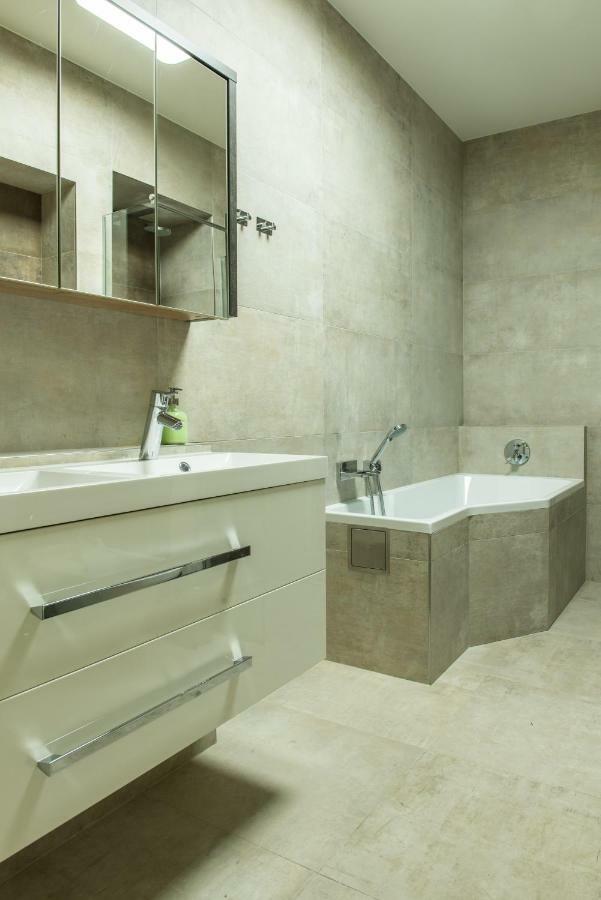 Exclusive 3 Bedroom Top-Notch Flat, Great Location Prag Dış mekan fotoğraf
